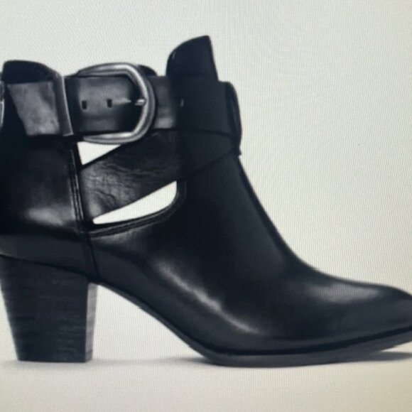 NWOT Women's Vionic Rory Black Leather Heeled Bootie Sz 10 - Picture 1 of 6